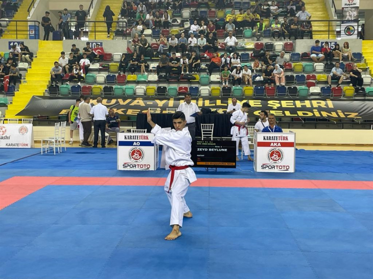 Türkiye Karate Şampiyonası ve Milli Takım Seçmeleri Balıkesir'de