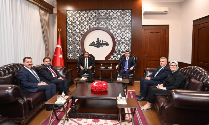 Milletvekili Canbey, Bakan Yardımcısı Kıran İle 'Kamu Diplomasisi Ve Türk Dış Politikası' Anlattı